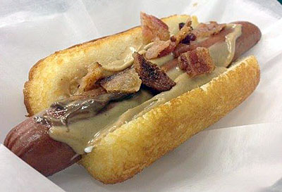 Post image for Get 61-cent Twilly Dog today or Friday at Pittsburgh Willy’s