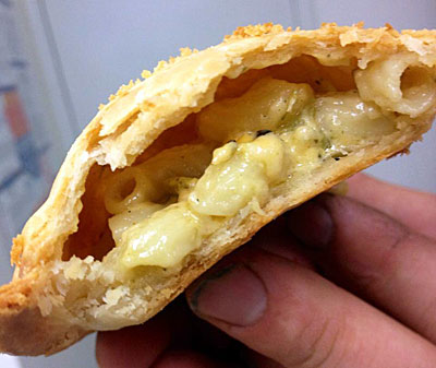 Post image for Hatch Green Chile Mac â€™nâ€™ Cheese hand pies? Yes, please!