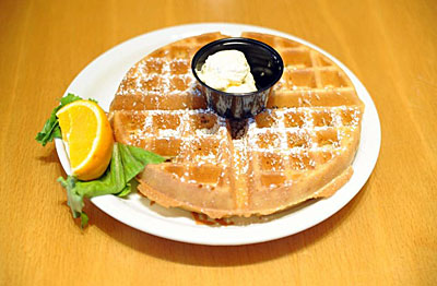 Post image for Move over, Lo-Lo’s: Jorge’s Chicken & Waffles opens in Tempe with $2.99 waffle deal