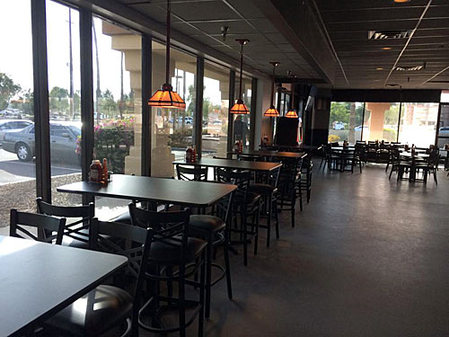 Post image for Popular Tempe hangout Skip & Jan’s, which closed 5 months ago, reopens in Gilbert