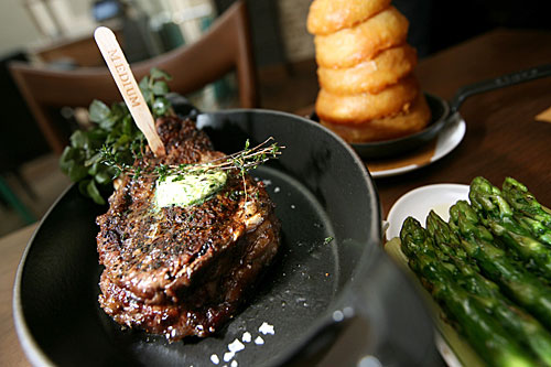 Post image for Celebrity chef steakhouse BLT Steak at Camelback Inn to close Sept. 9