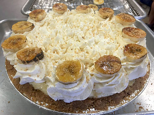Post image for AZ Food Crafters in Chandler offers 15 delicious selections for â€˜pie seasonâ€™
