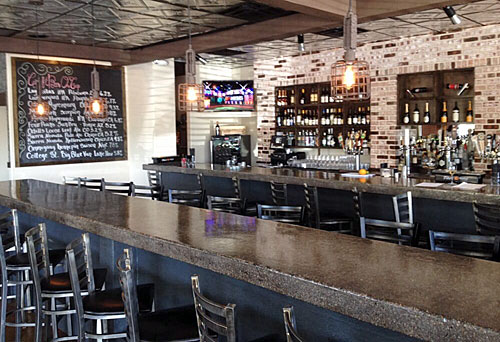 Post image for Unwined Bar & Bistro in Ahwatukee closes doors after impasse with landlord