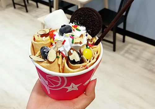 Post image for New dessert shop in Chandler specializes in Thai rolled ice cream