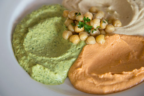 Post image for Pita Jungle in Queen Creek celebrates grand opening with free hummus today