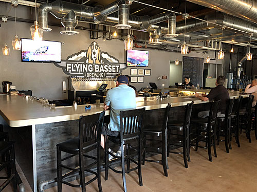 Post image for Flying Basset Brewing in Gilbert celebrates grand opening Feb. 8