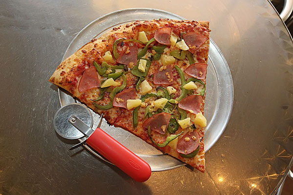 Post image for April 4: Get $4.99 Serious Slice at Jimmy & Joeâ€™s Pizzeria in Chandler & Mesa
