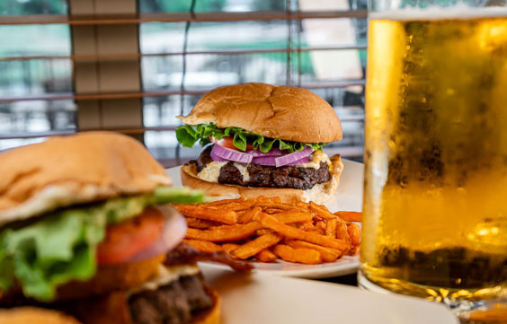 Fat Willy’s in south Chandler to close Saturday - MOUTH BY SOUTHWEST